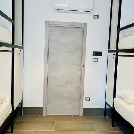 Smart Rooms Naples Nápoles Exterior foto