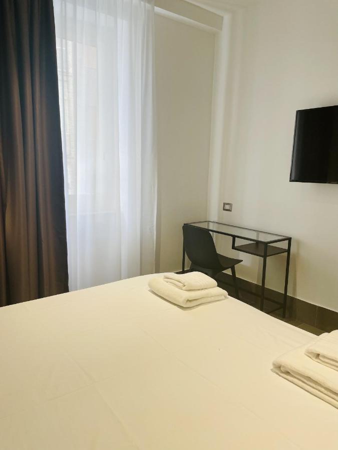 Smart Rooms Naples Nápoles Exterior foto